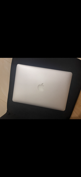 MacBook Air 13,5 inch